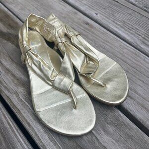 Taryn Rose gold low heel slingback gold sandals shoes size 7